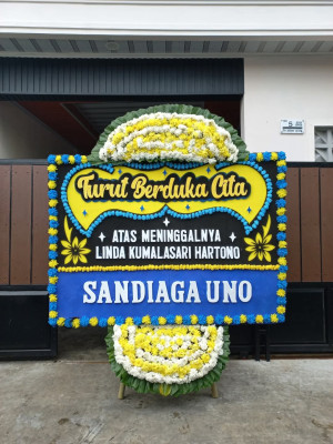 Papan Bunga Duka di Suradita